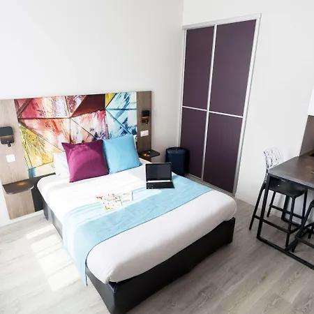 Апарт-отель Appart-hotel & Golf Бордо