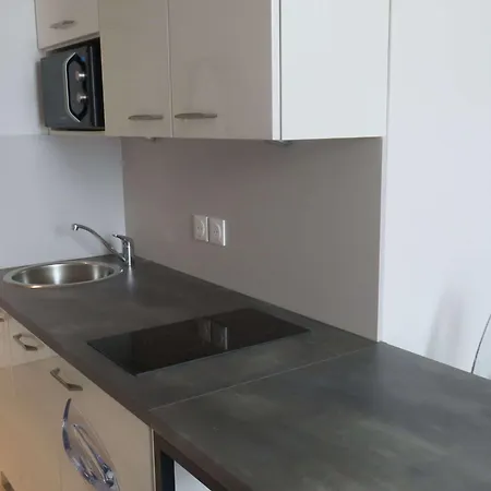 Appart-hotel & Golf מלון דירות 3*