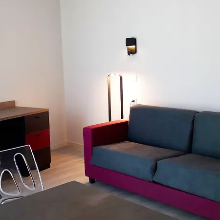 Appart-hotel & Golf מלון דירות 3*