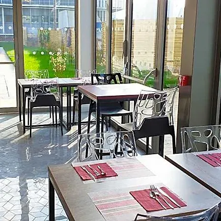 Appart-hotel & Golf 3* Bordeaux
