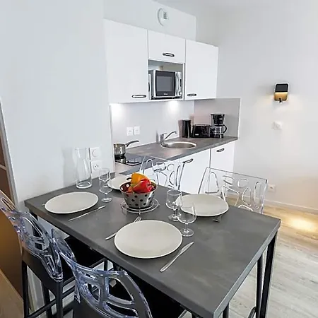 Appart-hotel & Golf Apart Otel Bordeaux
