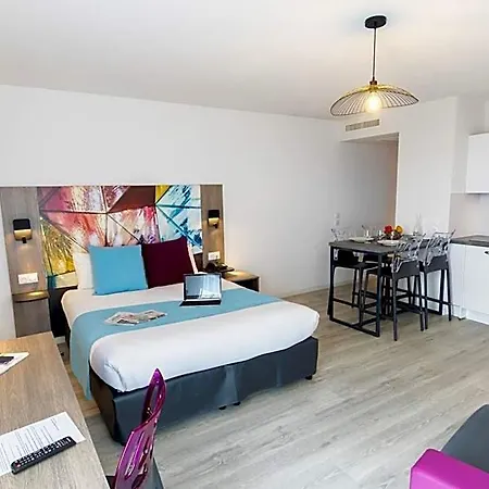Appart-hotel & Golf 3*