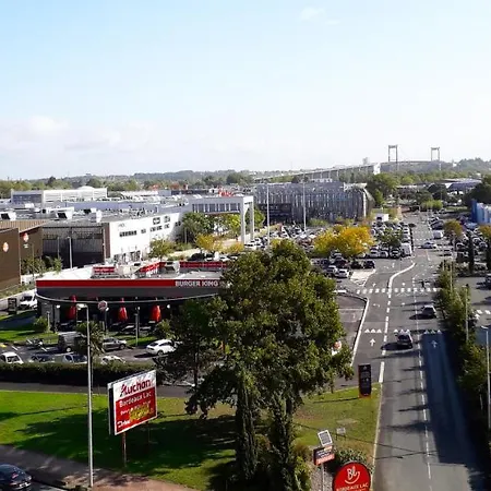 Appart-hotel & Golf 3* Бордо