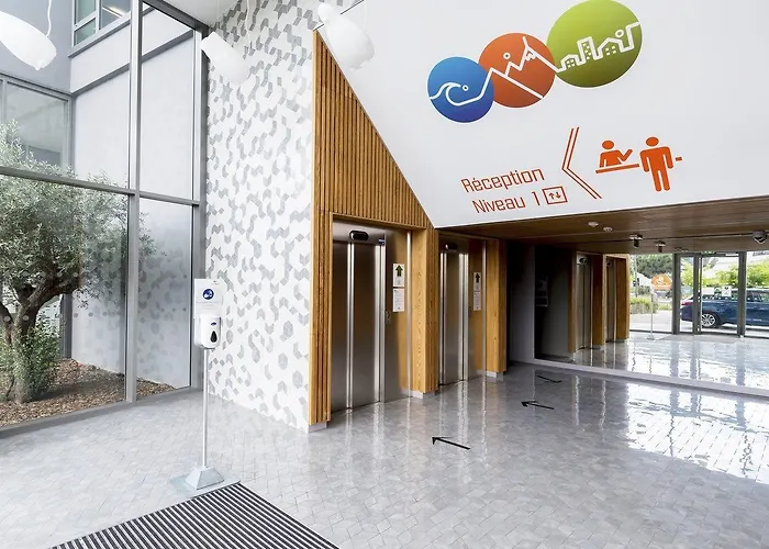 Appart-hotel & Golf בורדו