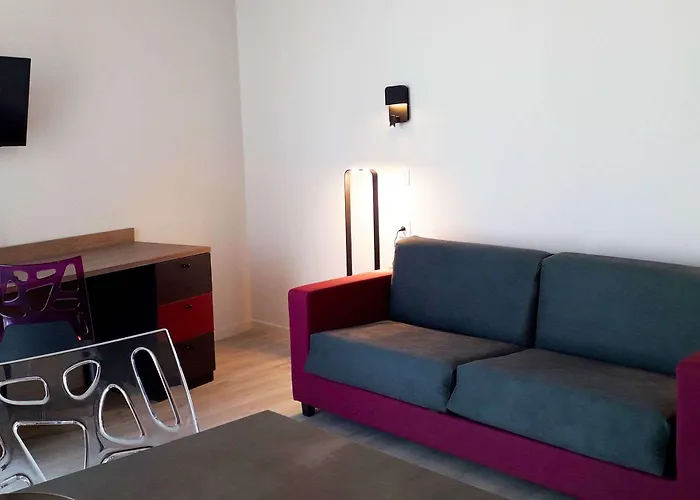 Appart-hotel & Golf Aparthotel 3*