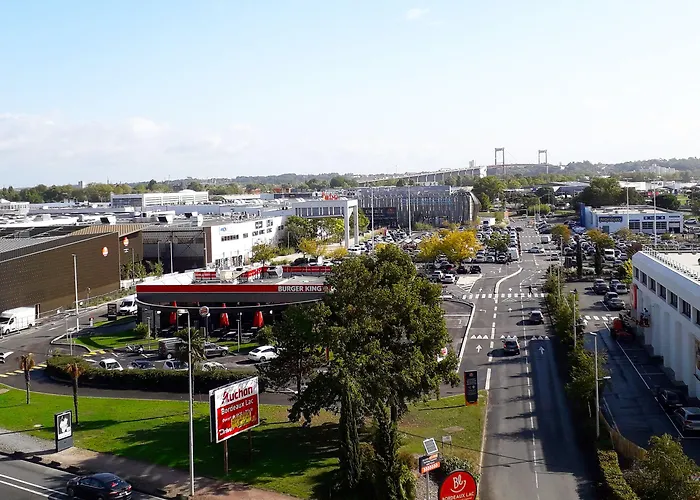 Appart-hotel & Golf Aparthotel Bordeaux