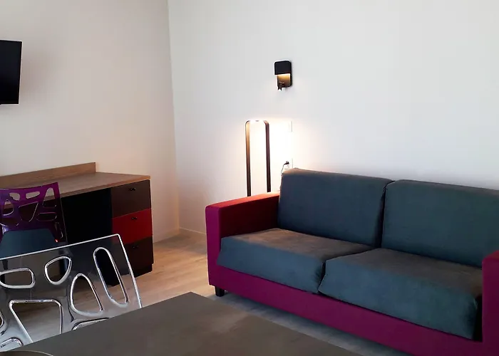 Appart-hotel & Golf Aparthotel 3*