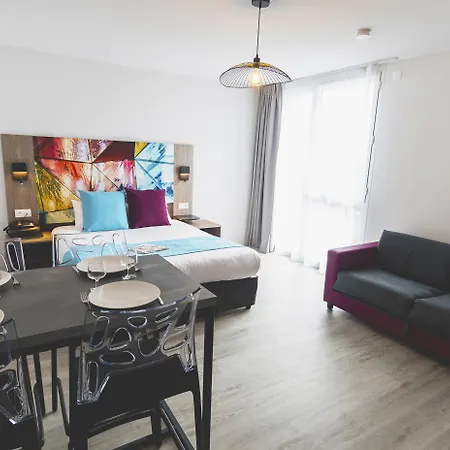 Appart-hotel & Golf Hotel apartamentowy Bordeaux
