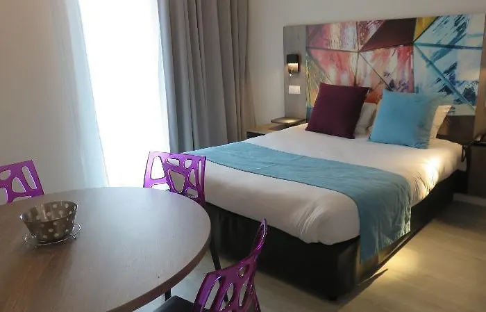 Appart-hotel & Golf Hotel apartamentowy Bordeaux