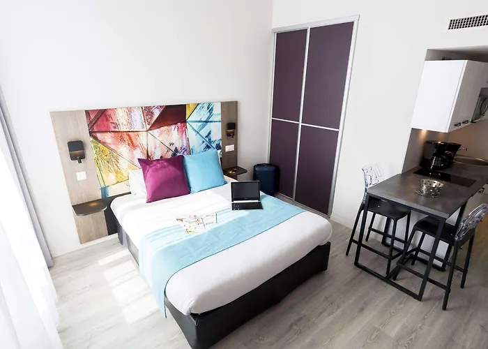 Hotel apartamentowy Appart-hotel & Golf Bordeaux