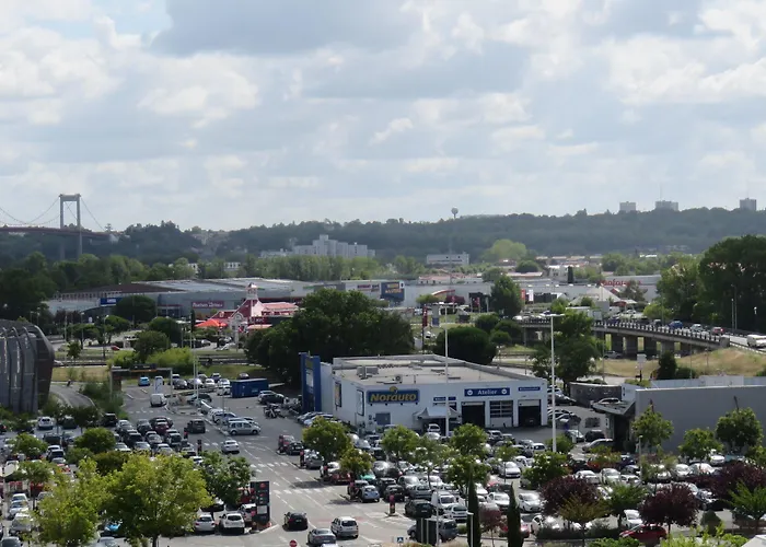 Appart-hotel & Golf Aparthotel 3*