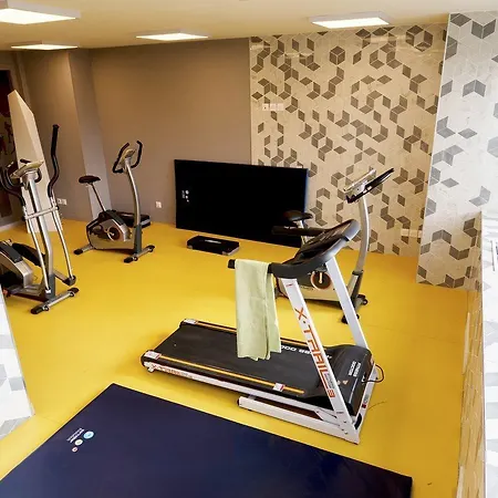 Appart-hotel & Golf Aparthotel 3*